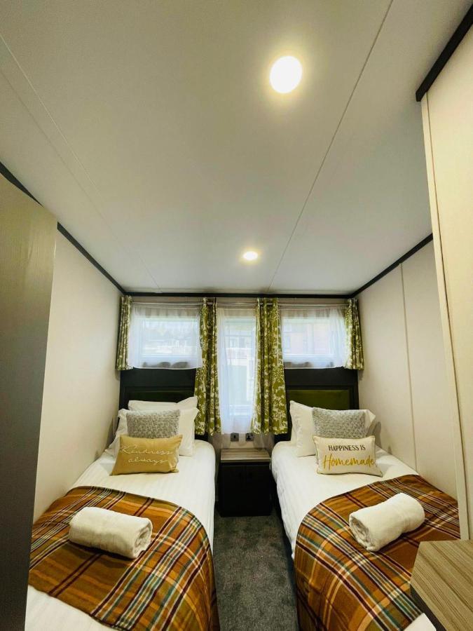 Happy Days Lodge With Hot Tub York Ngoại thất bức ảnh